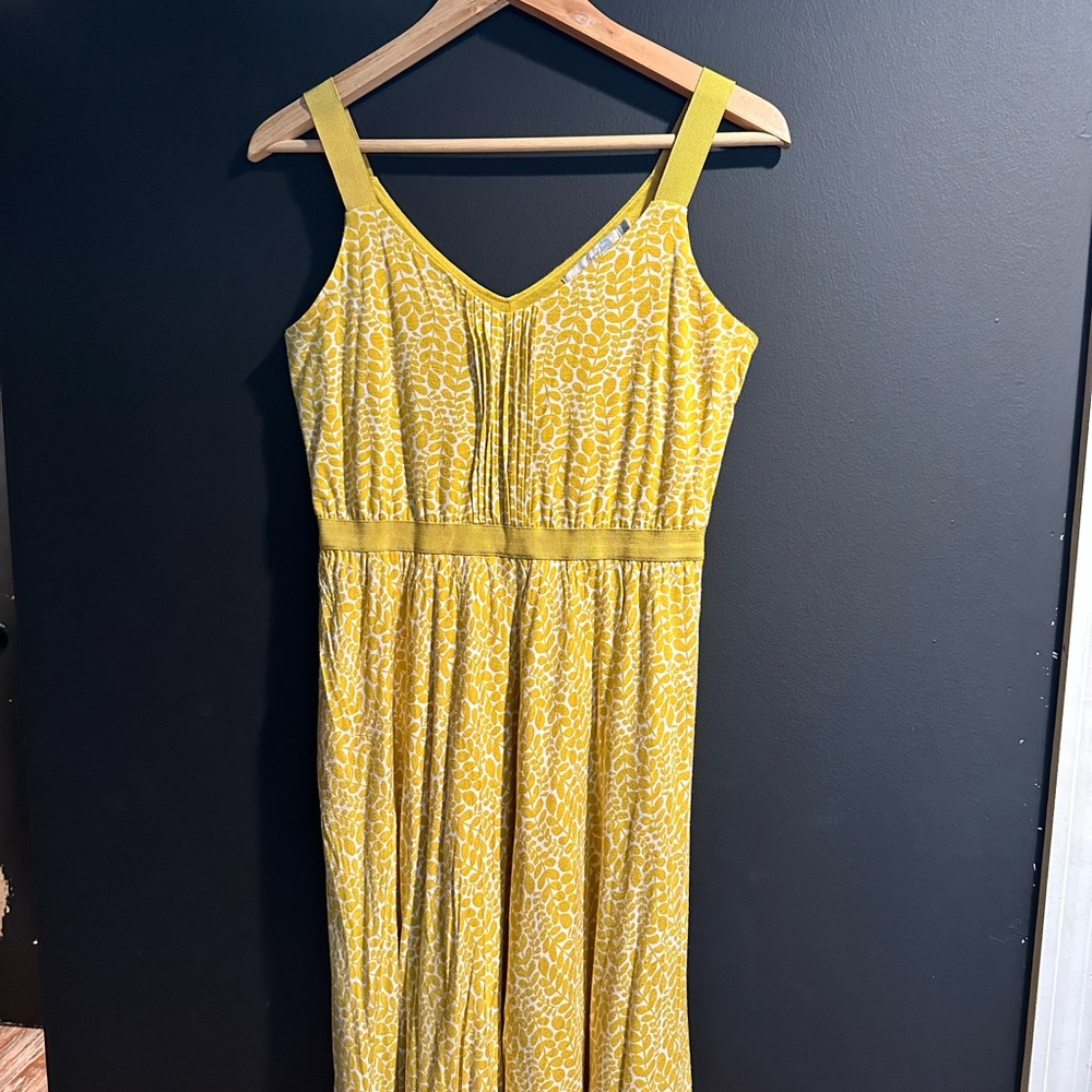 Boden Yellow Pleated Sundress V-Neck Midi